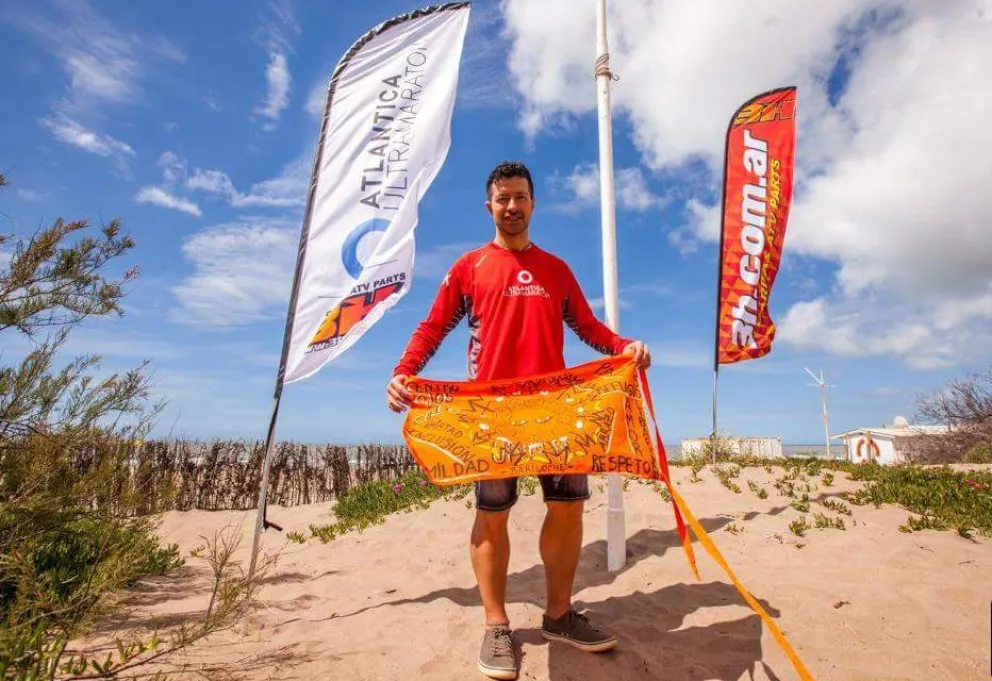 Jorge completó la maratón en 18 horas.