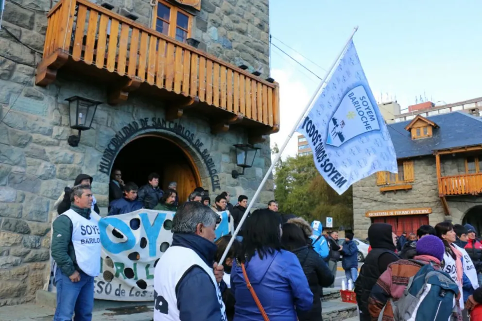 Los municipales se congregaron en el Centro Cívico. 