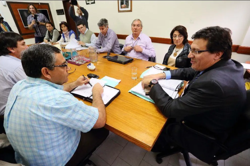 Unter frenó los descuentos pero no logró aumento salarial