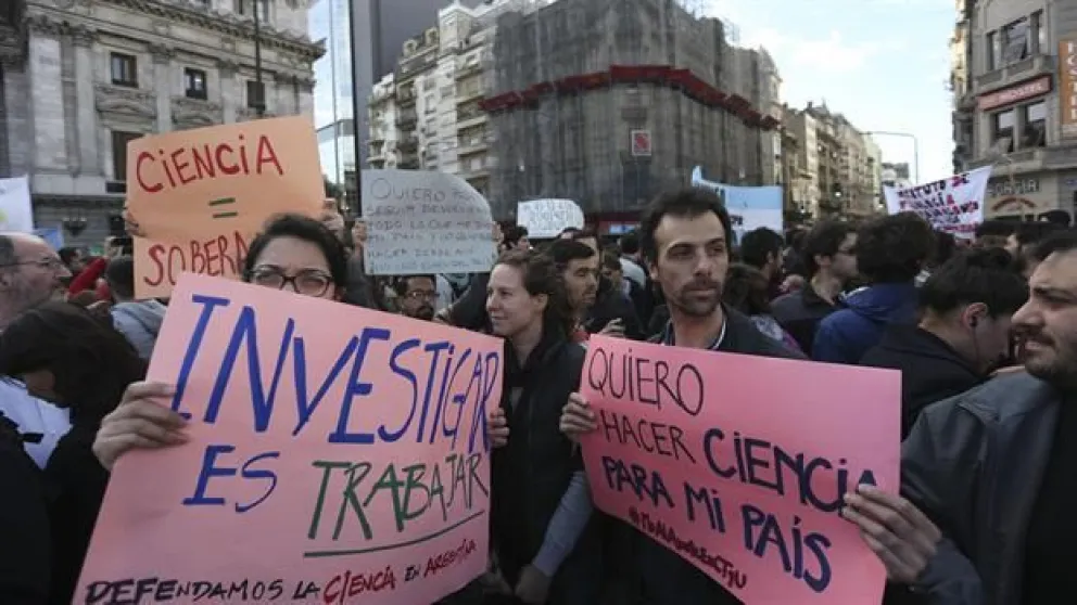 Manos de tijera