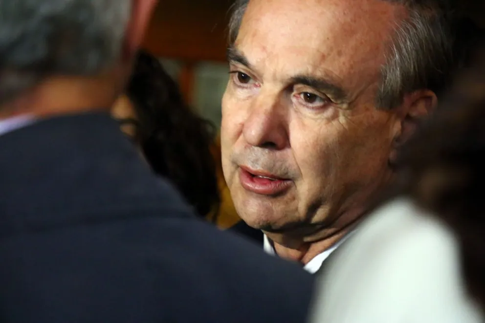 Piden que Pichetto sea desplazado de la dirección del PJ