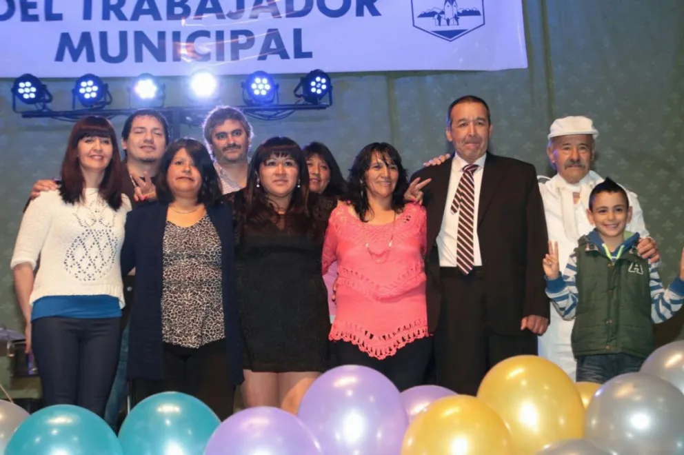 Con un gran festejo, los trabajadores municipales celebraron su día