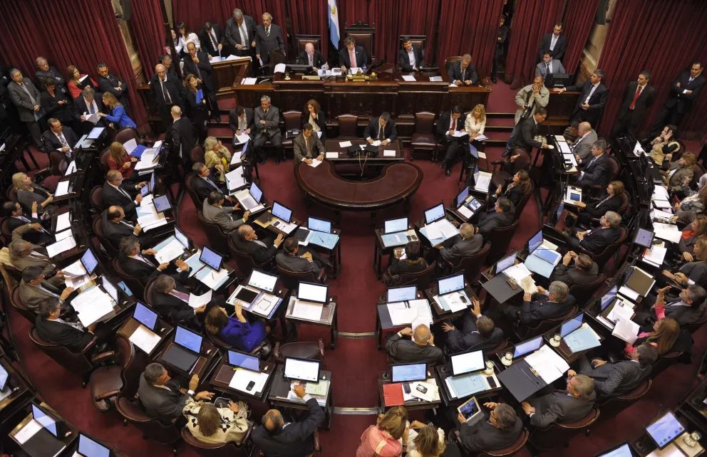 Senadores abogan por la generación de energías renovables