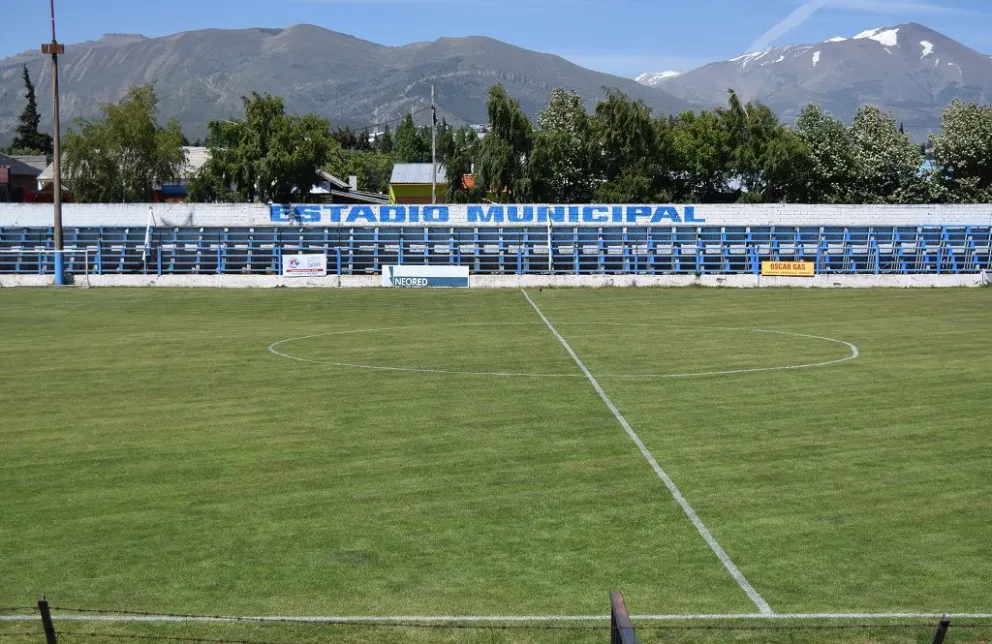 El estadio municipal, "José Antonio Jalil" será el escenario de los duelos que se vivan en Bariloche. 