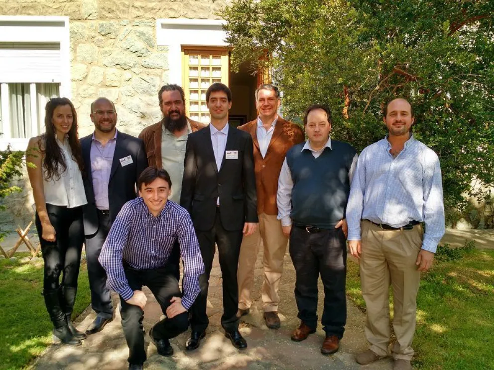 El equipo RadSafeLabs ganó el primer premio. 