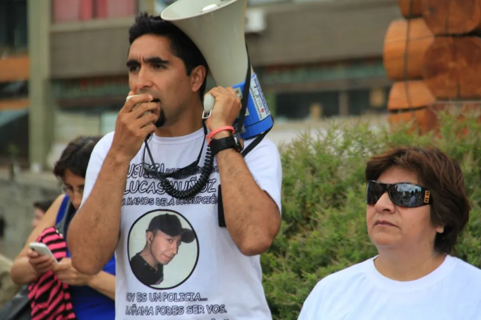 Unas 80 personas marcharon por las calles de la ciudad reclamando Justicia.