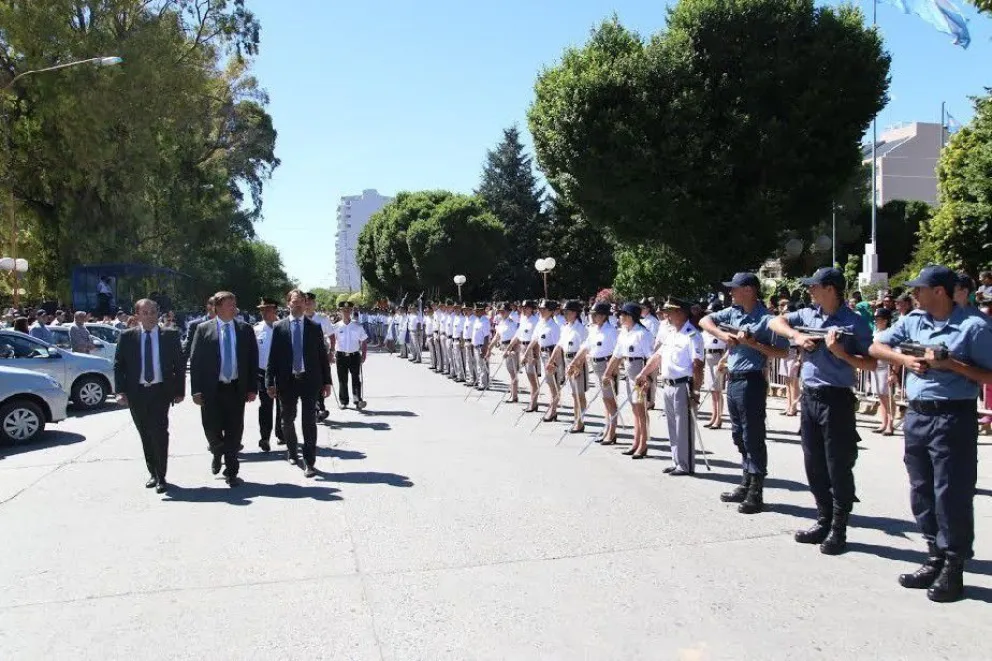 Weretilneck anunció compra de autos para la Policía por $11 millones