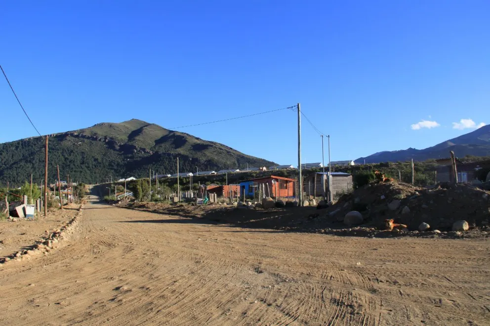Vecinos del barrio atacaron a los efectivos de la Policía. 