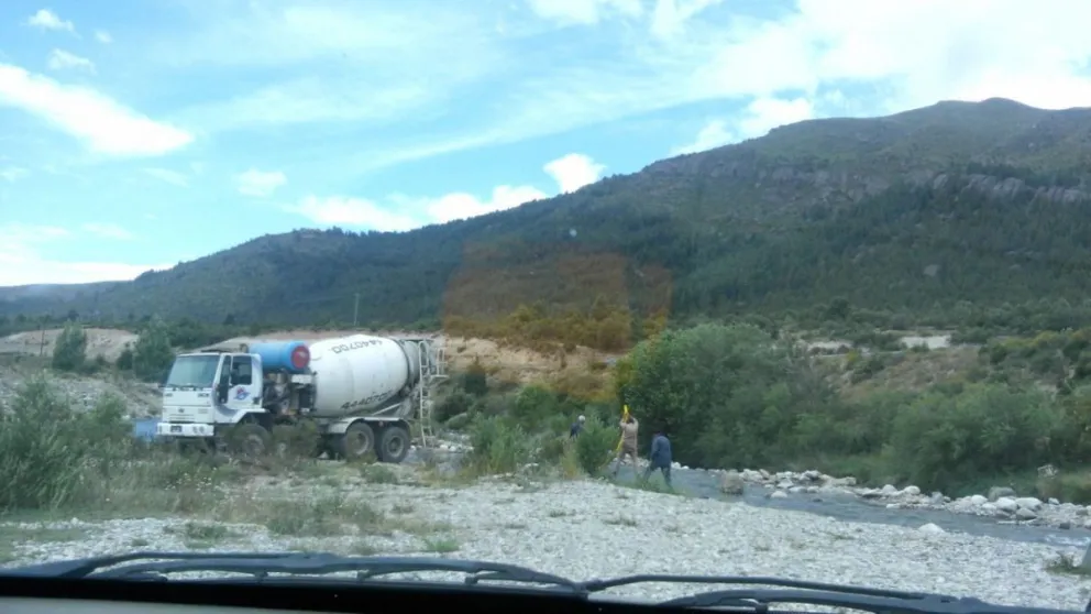 Multan a dos empresas por arrojar residuos en espacios públicos