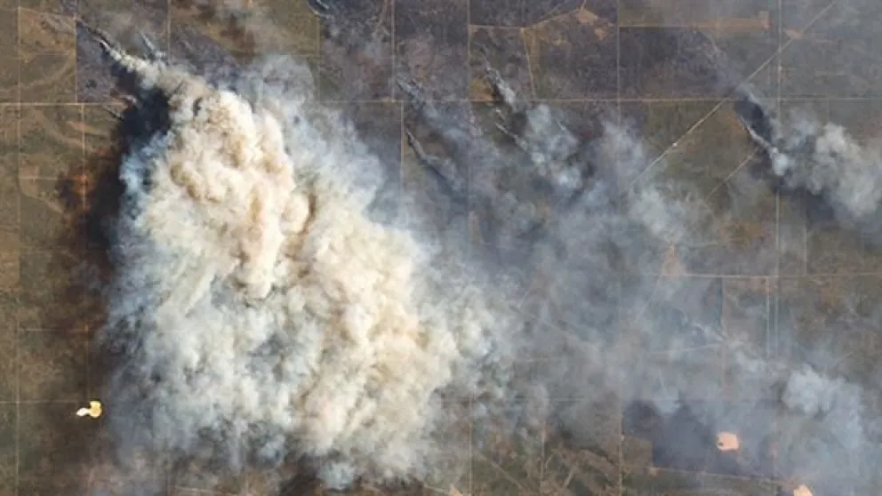 Declaran la emergencia por el fuego en campos de Río Colorado