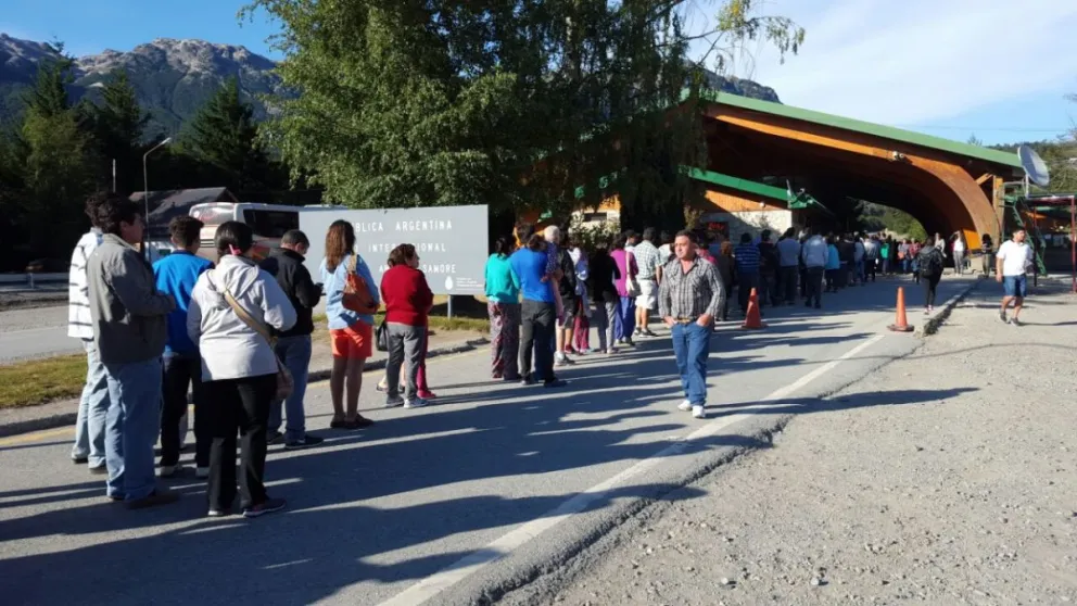 El horario de la aduana es de 8 a 19.