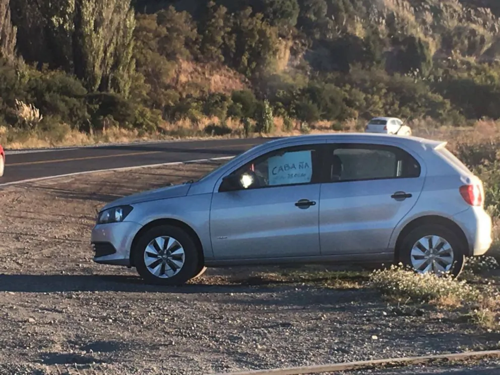 El acceso este a la ciudad, el lugar elegido por quienes promocionan departamentos truchos. 