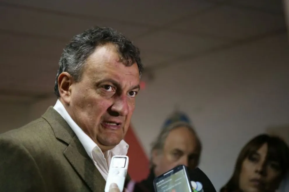 Otro golpe para Gennuso: inician sumario a uno de sus funcionarios