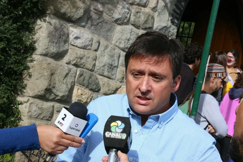 Natapof: "Necesitamos el teatro para Bariloche". 