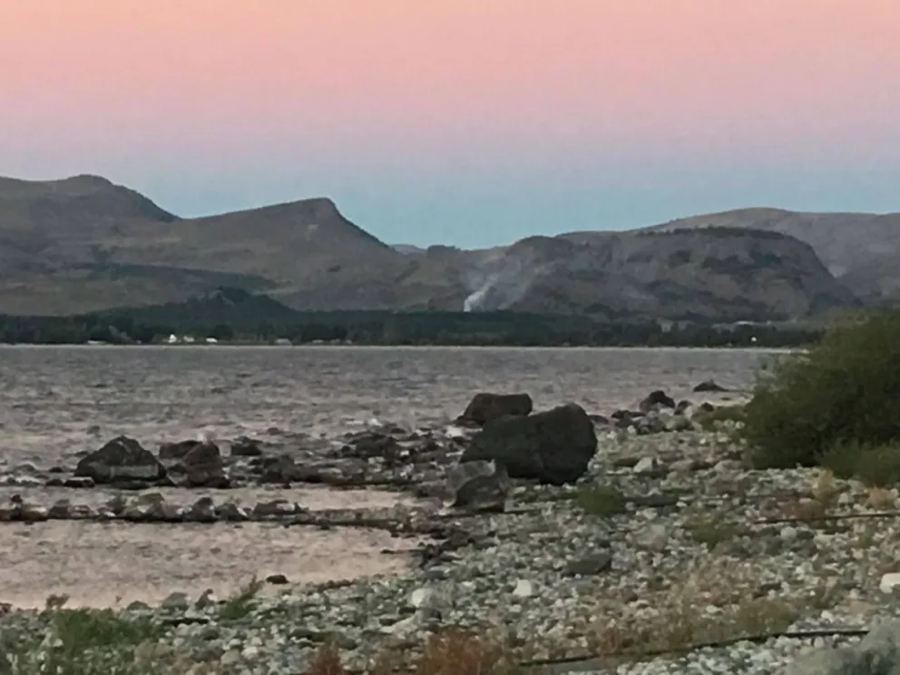 Logran controlar el incendio en cerro Leones