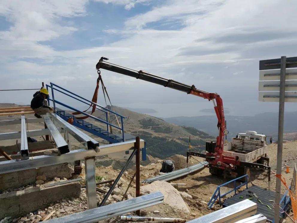 Los trabajos se realizaron en el Parador de Punta Princesa, uno de los lugares más bellos del cerro.