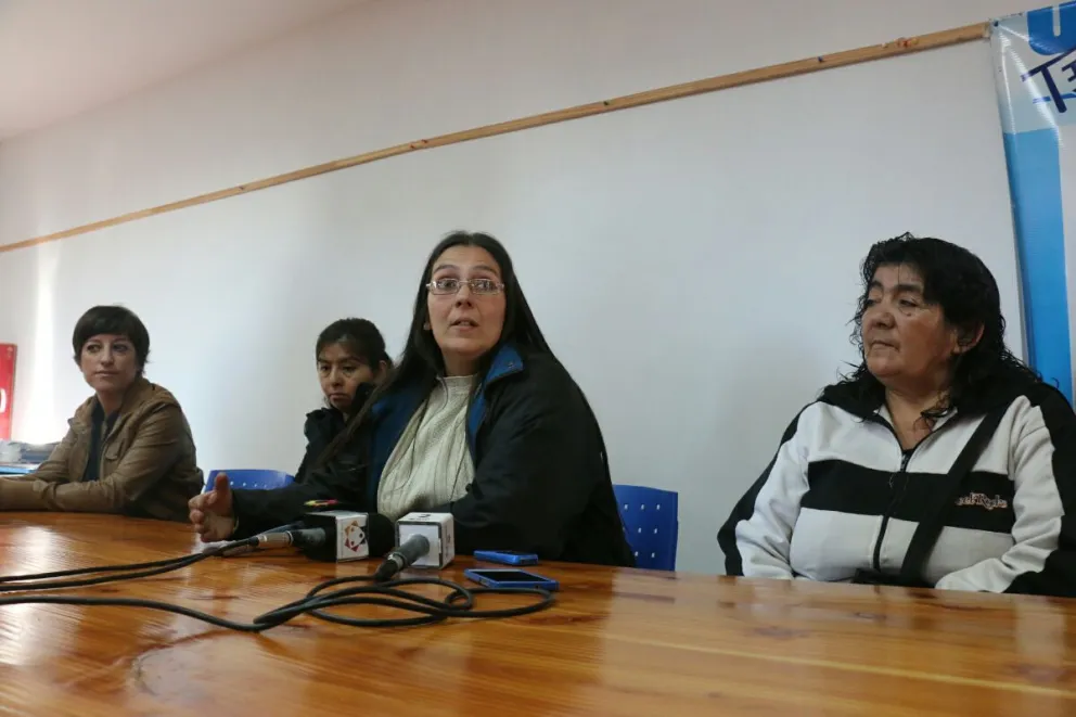 La conferencia de prensa se realizó en la sede de Unter.