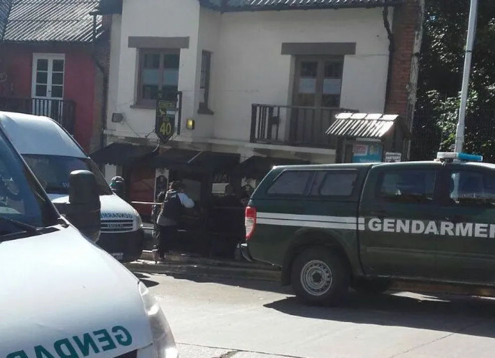Los rodados de Gendarmería llamaron la atención de todos. 