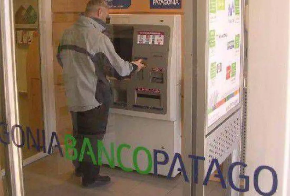 Mañana reabrirán los bancos para el pago a jubilados y beneficiarios de seguridad social