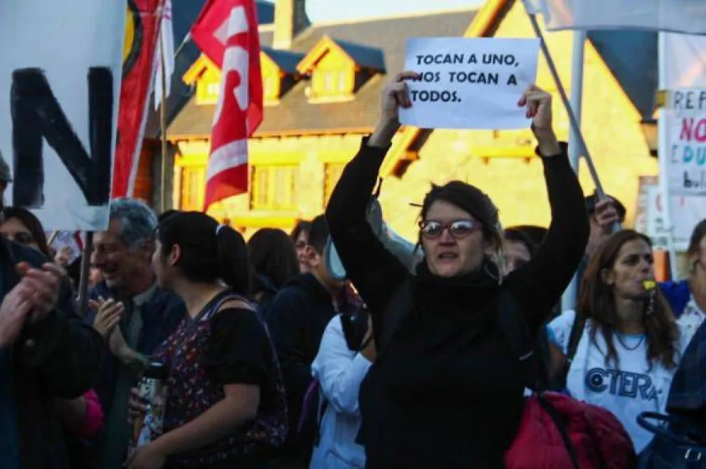Los profesores cobraron su salario de marzo en forma íntegra. 
