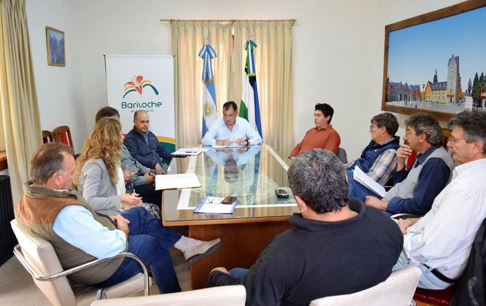 Abastecimiento de agua, iluminación y repavimentación fueron algunos de los pedidos.
