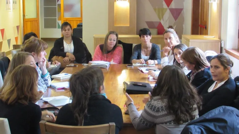 La reunión fue convocada por la Dirección de Instituciones del municipio.  