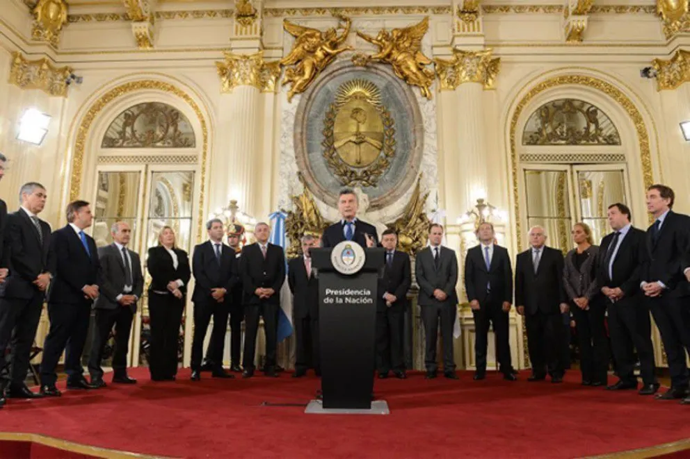 Junto a otros gobernadores firmó un acuerdo energético.
