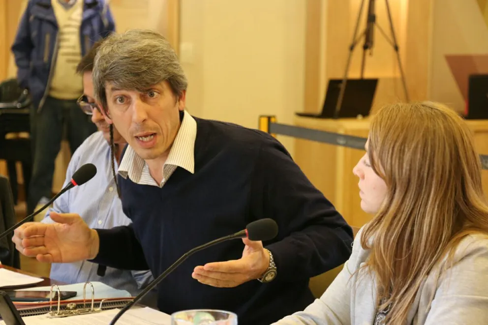 El FpV cuestionó en duros términos el acuerdo entre el privado y el municipio. 