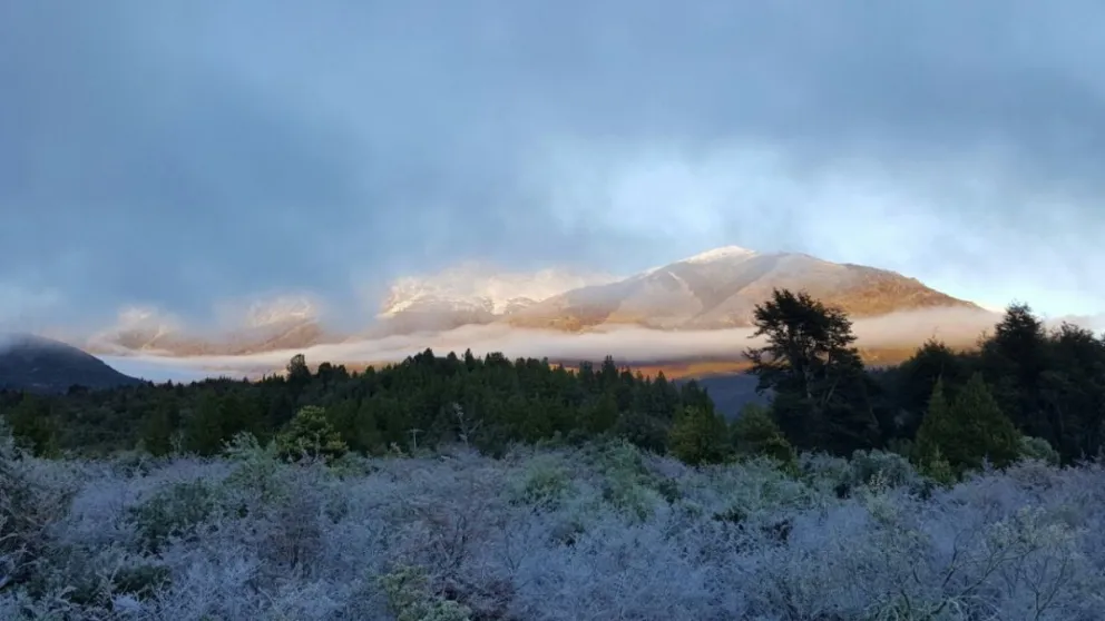 ¡Bariloche amaneció con la primera helada del año!