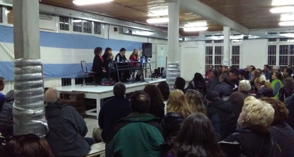“Decir que algunos caen en la escuela pública es desconocer totalmente la educación”