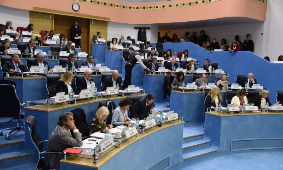 En vivo: La Legislatura debate el rechazo a la planta nuclear
