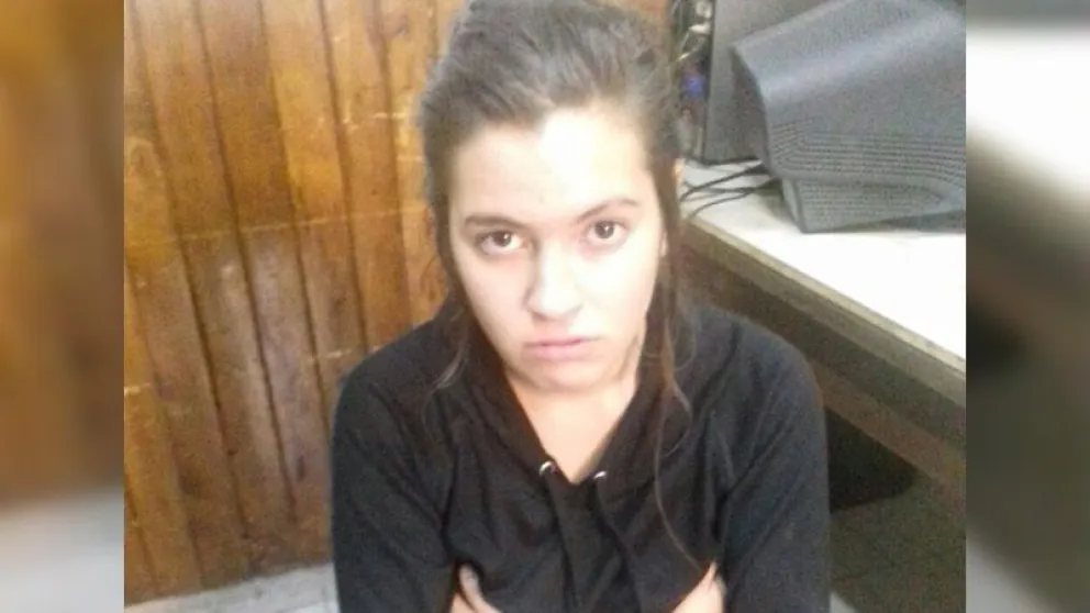 Se llama Camila Shust.