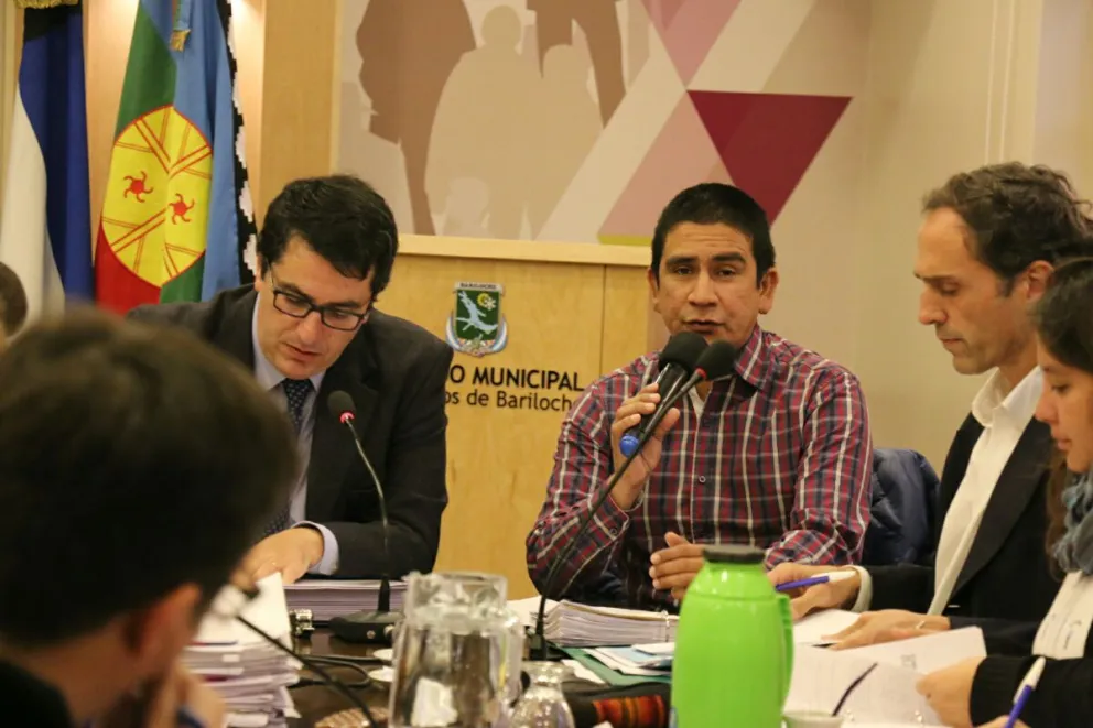 El vecino Martín Pargade expuso en el Concejo Deliberante. 