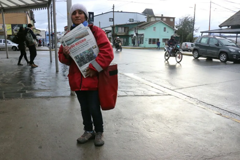Rosa de las Nieves comenzó a vender diarios cuando tenía menos de 14 años.