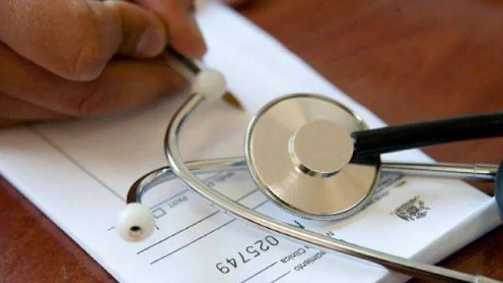 Los legisladores avanzaron en la prohibición del cobro de “plus” médico