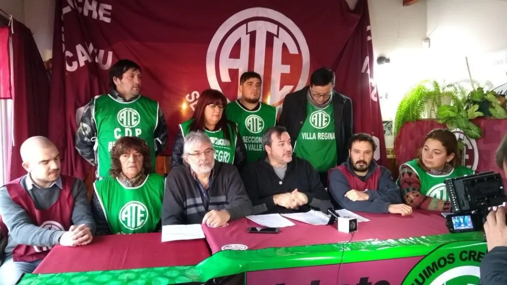Dirigentes del gremio brindaron una conferencia de prensa en Bariloche. 