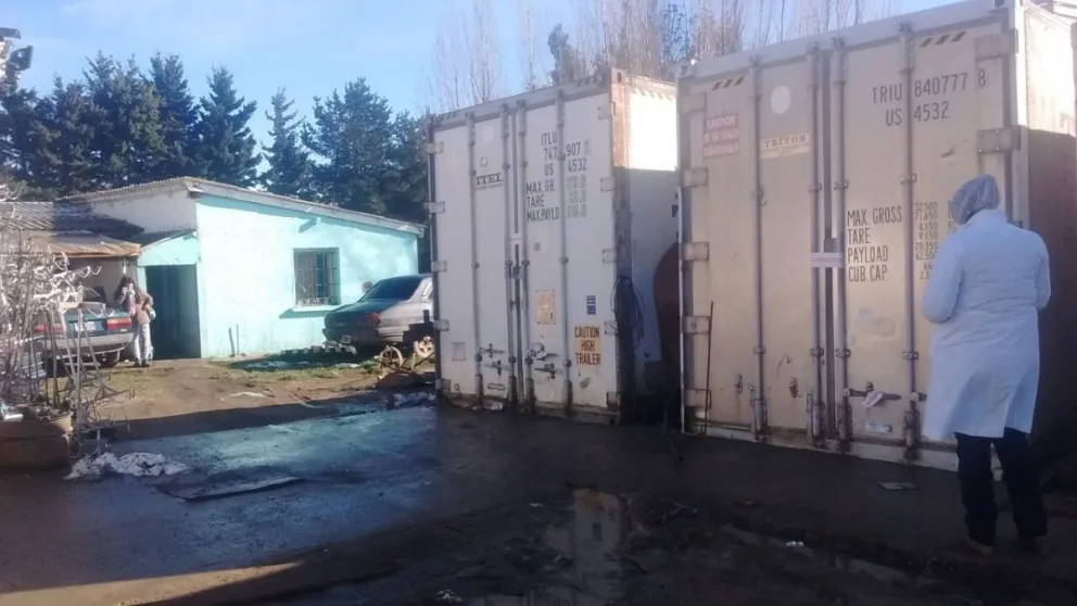 Decomisaron 2 mil kilos de carne vencida del Frigorífico Río Negro