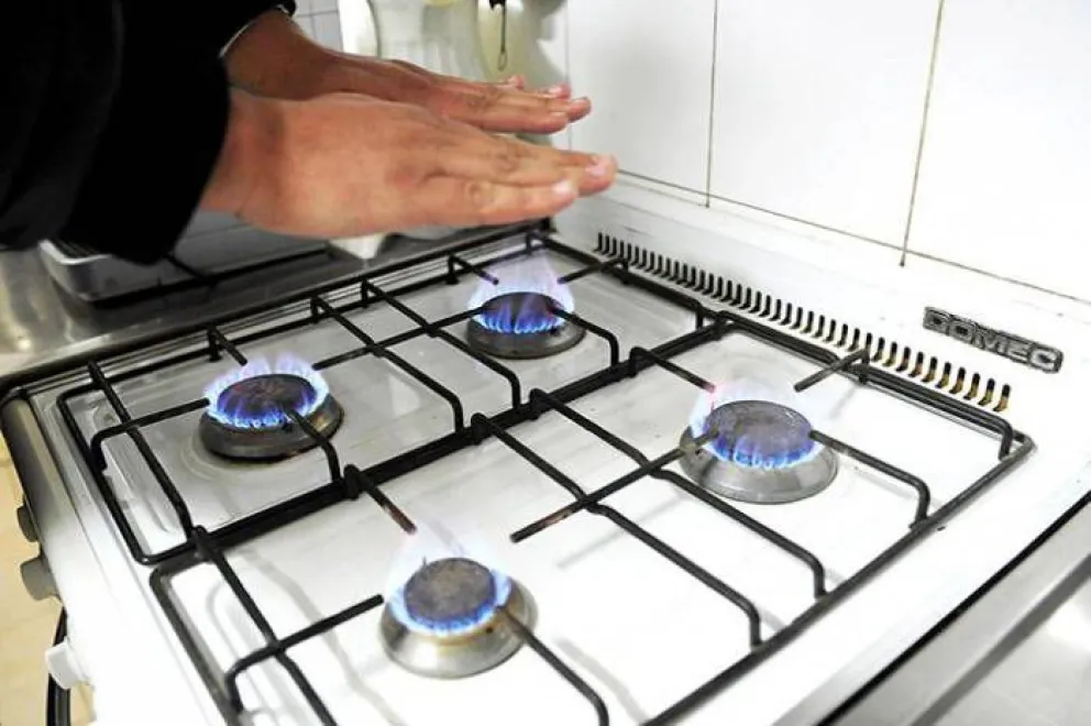 Piden evitar calefaccionar ambientes con cocinas a gas.