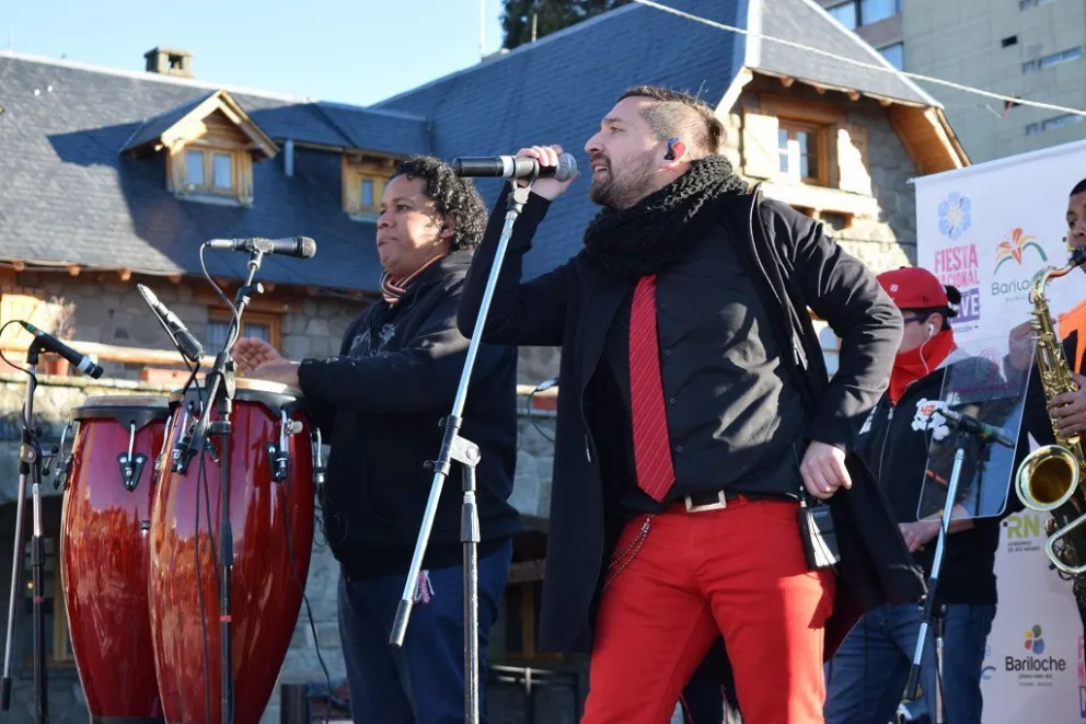 Más de 45 grupos artísticos locales en la Fiesta de la Nieve