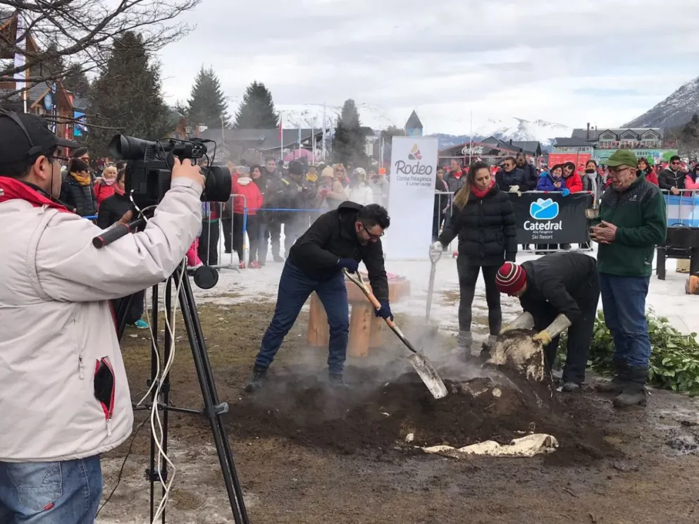 Videos: mirá todo lo que está pasando en el Cerro Catedral