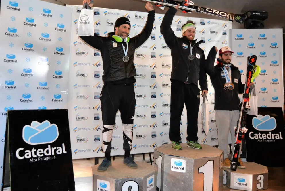 El equipo nacional sigue dominando  en el cerro Catedral