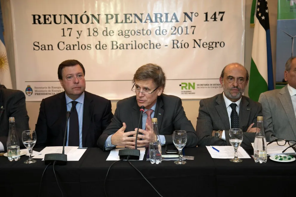 Referentes de energía eléctrica de todo el país debaten futuras acciones en Bariloche