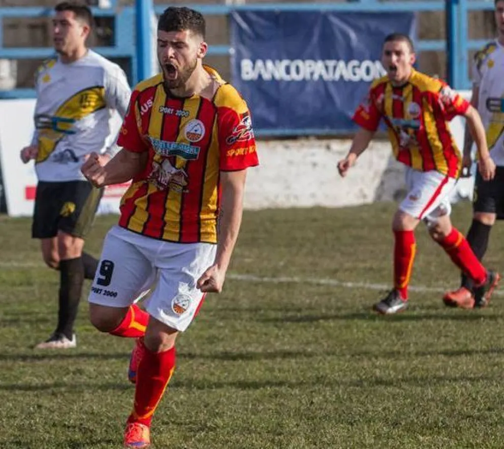 A gritarlo con todo. Montero hizo doblete y el "Cruzado" ganó.