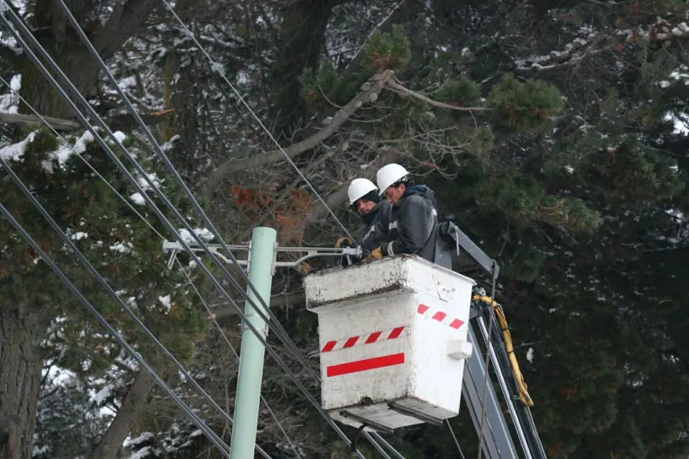 Hay más de tres mil usuarios sin energía eléctrica