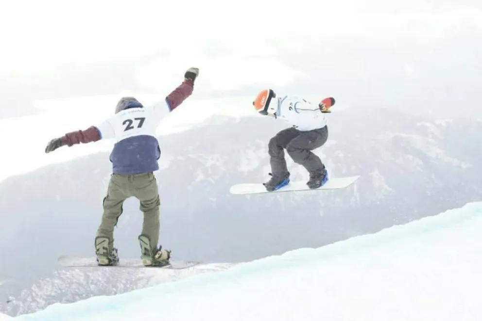 Comenzaron los Juegos Argentinos de Invierno en la pista de Catedral
