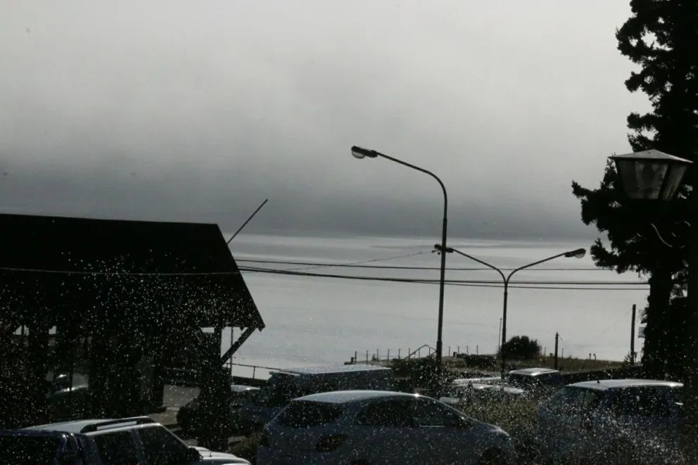 Las nubes se quedan y traen más lluvia
