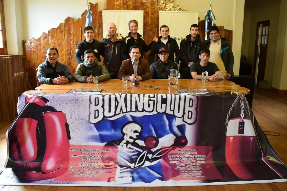 Boxeo profesional en una noche de revanchas