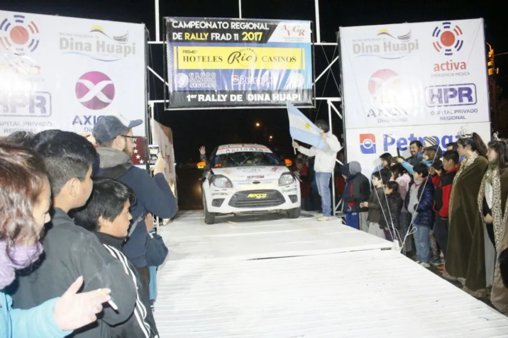 Dina Huapi ya vive el Rally