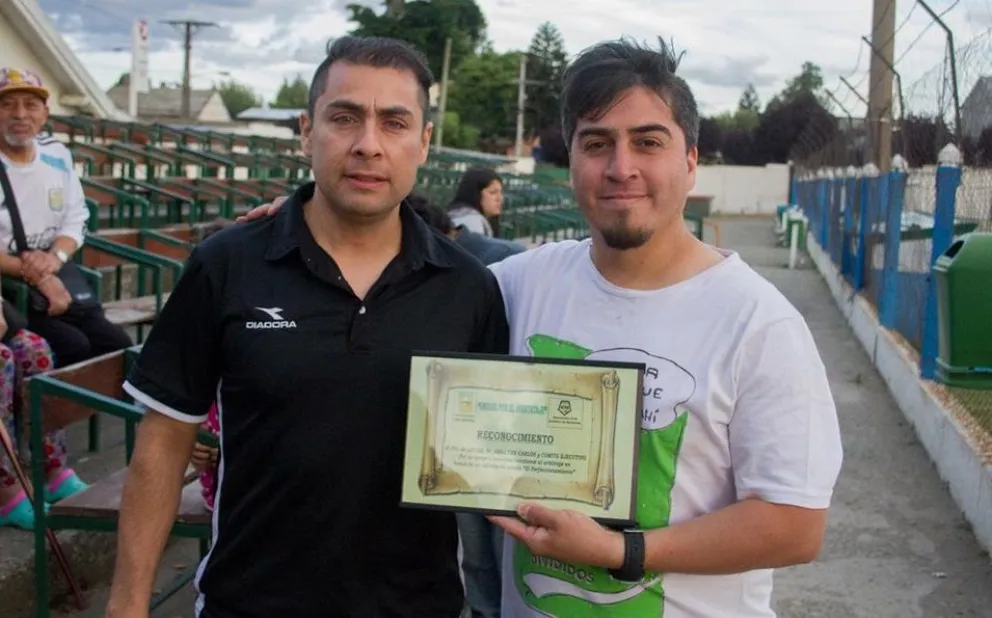 Carlos Arrative (a la derecha). 