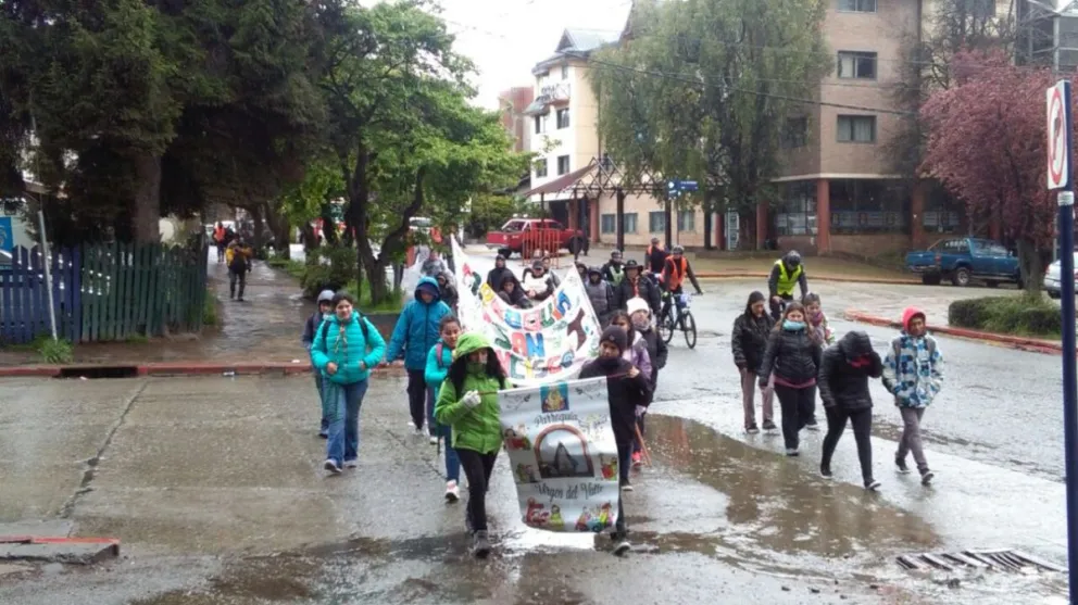 Video: Así comenzó la peregrinación a Virgen de las Nieves